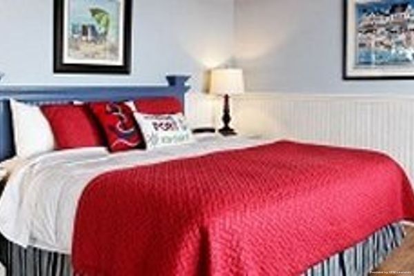 GLEN COVE INN AND S (Camden)